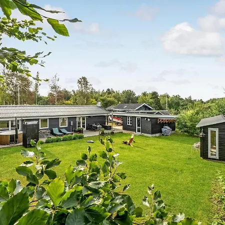 3 Bedroom Amazing In * Højslev