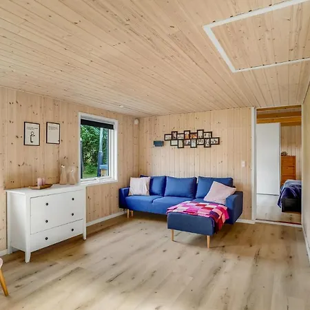 3 Bedroom Amazing In Casa de Férias Højslev